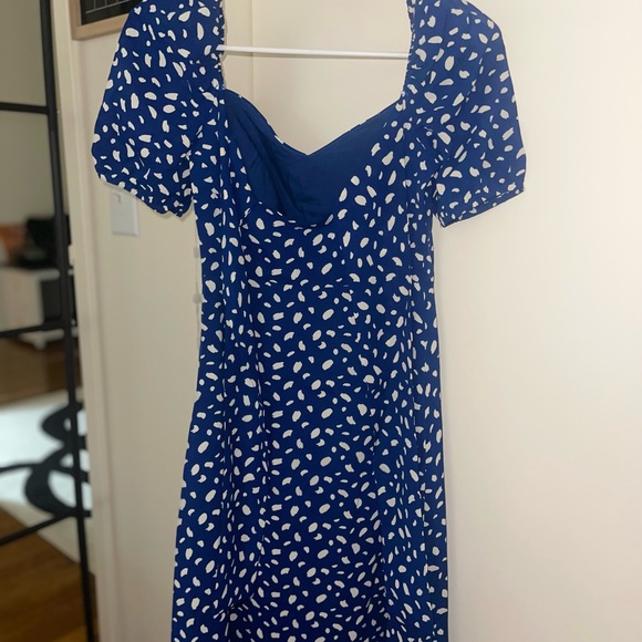 Commense Dress - Picture 3 of 3